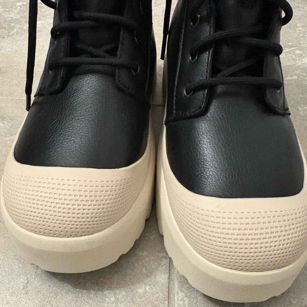 UGG Men’s Black Neumel High Weather Hybrid Boot Size 9 Men’s - Picture 3 of 7